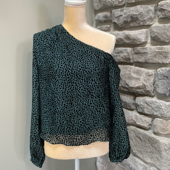 INTERMIX Tops - Intermix off the shoulder blouse